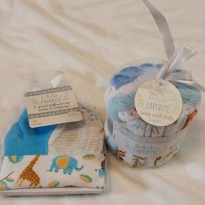 LE BEBE BRAND 2 PACK OF INFANT HATS...SOCKS...MITTENS AND 20 BABY washcloths
